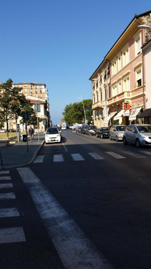 Willa Casa Di Titta Vicino Al Mare Viareggio Zewnętrze zdjęcie